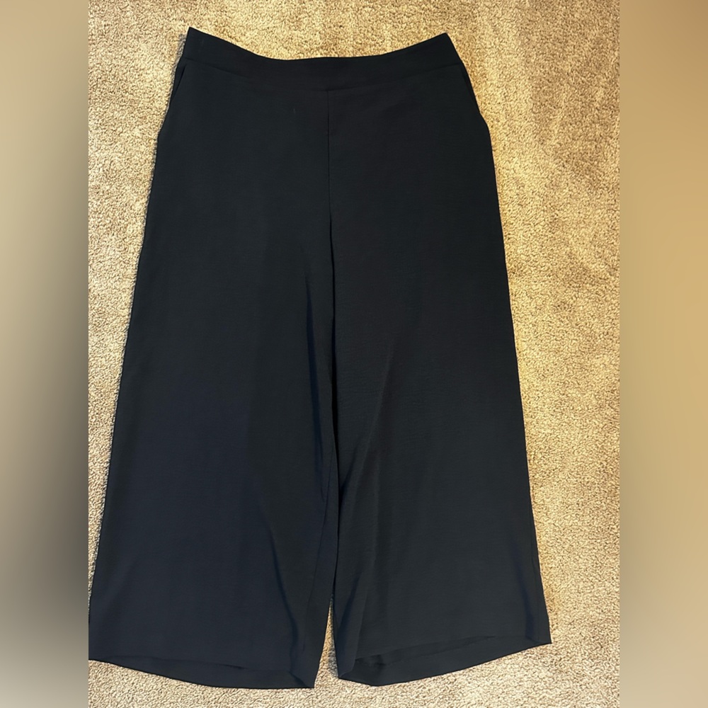 NWT NINE WEST WIDE LEG CROP PANTS. - Picture 2 of 5